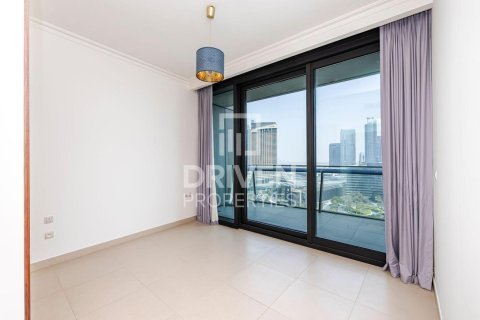 Квартира с 1 спальней в Burj Vista, ОАЭ №193470 8