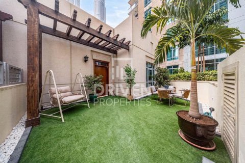 Квартира с 1 спальней в The Residences, ОАЭ №193472 4