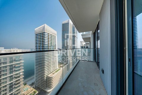 Квартира с 1 спальней в EMAAR Beachfront, ОАЭ №193468 4