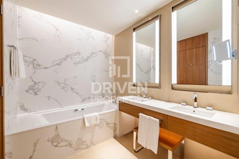 Квартира с 2 спальнями в The Address Residences Dubai Opera, ОАЭ №191710 11