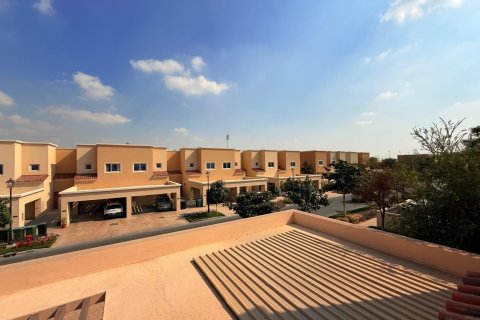 Villa de 3 chambres à Villanova, UAE No. 166698 12