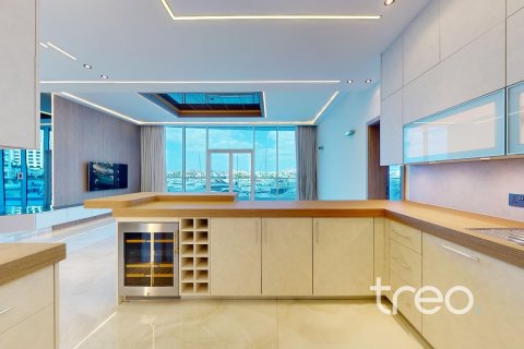 Apartment de 2 dormitorios en Palm Jumeirah, UAE No. 183079 7
