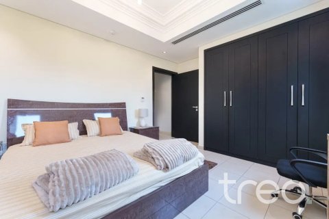 Villa de 4 dormitorios en Quortaj, UAE No. 183078 11