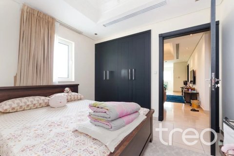 Villa de 4 dormitorios en Quortaj, UAE No. 183078 6