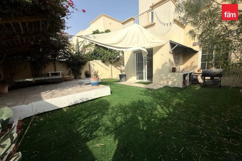 Villa de 2 dormitorios en Dubai, UAE No. 203436