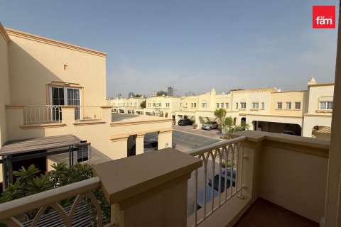 Villa de 2 chambres à Dubai, UAE No. 203436 3