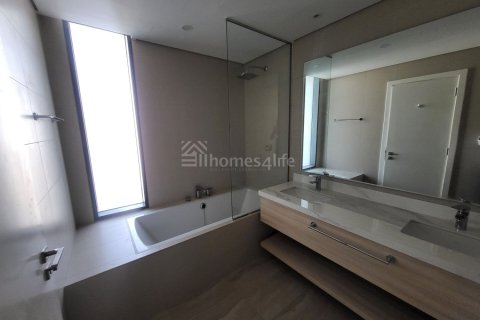 Таунхаус с 4 спальнями в Dubai Land, ОАЭ №160469 3