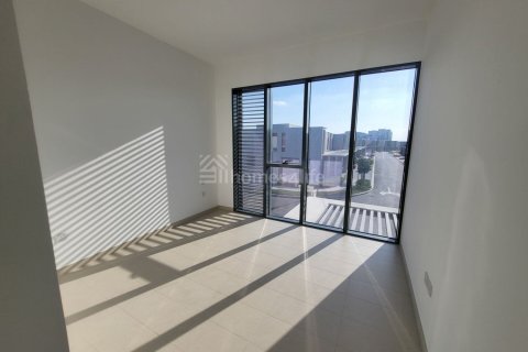 Таунхаус с 4 спальнями в Dubai Land, ОАЭ №160469 11