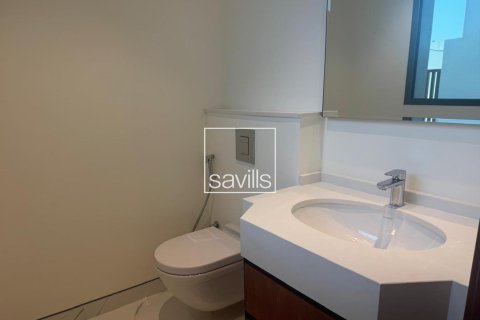 2 bedrooms Townhouse in Abu Dhabi, UAE No. 194942 3