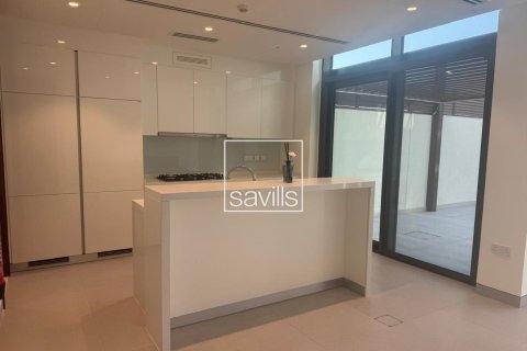 2 bedrooms Townhouse in Abu Dhabi, UAE No. 194942 12
