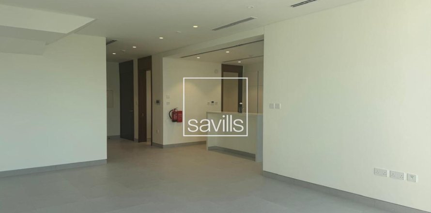 2 bedrooms Townhouse in Abu Dhabi, UAE No. 194942