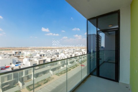 2 bedrooms Apartment in Dubai, UAE No. 140743 24