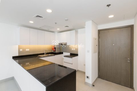 2 bedrooms Apartment in Dubai, UAE No. 140743 13