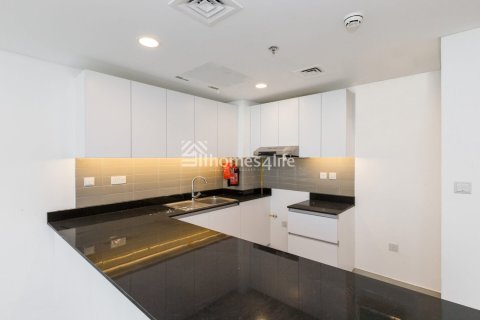 2 bedrooms Apartment in Dubai, UAE No. 140743 3