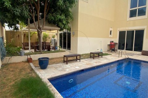 Villa de 5 dormitorios en Al Raha Gardens, UAE No. 91038 14