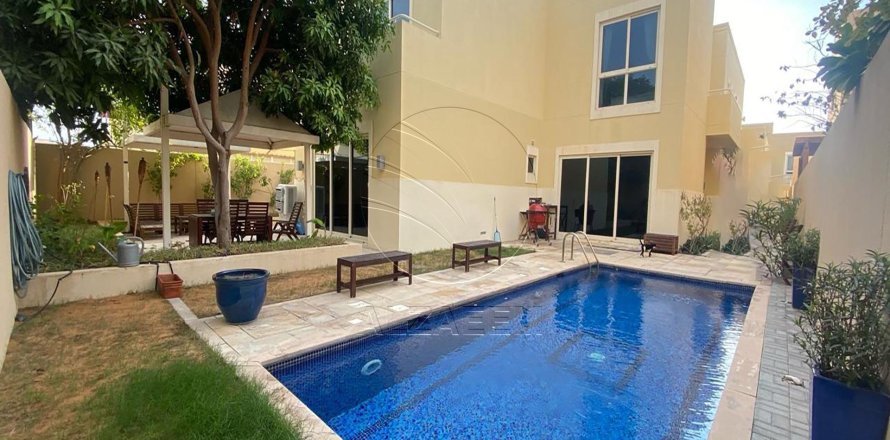Villa de 5 dormitorios en Al Raha Gardens, UAE No. 91038