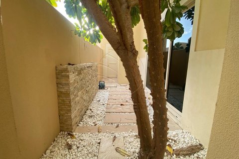 Villa de 5 dormitorios en Al Raha Gardens, UAE No. 91038 12