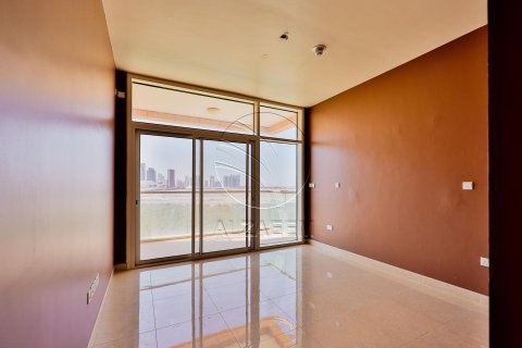Apartment de 4 dormitorios en Al Qurm, UAE No. 91052 3