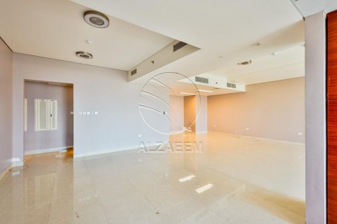 Apartment de 4 dormitorios en Al Qurm, UAE No. 91052 22