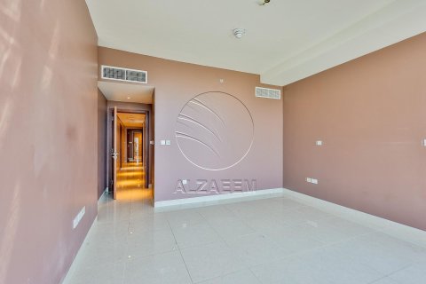 Apartment de 4 dormitorios en Al Qurm, UAE No. 91052 7
