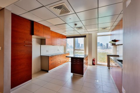 Apartment de 4 dormitorios en Al Qurm, UAE No. 91052 18