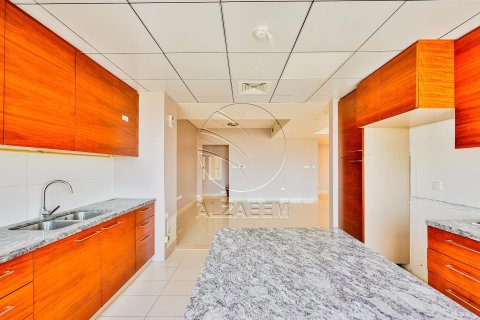 Apartment de 4 dormitorios en Al Qurm, UAE No. 91052 16