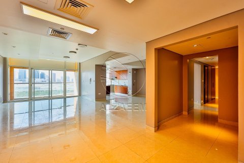 Apartment de 4 dormitorios en Al Qurm, UAE No. 91052 21