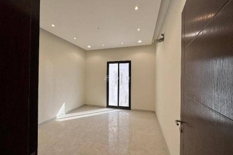 Villa de 6 dormitorios en Khobar, Saudi Arabia No. 60440 16