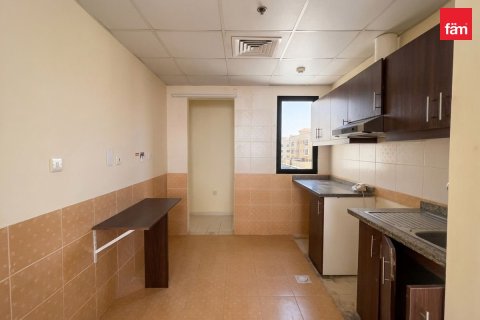 2 bedrooms Apartment in Dubai, UAE No. 200175 6