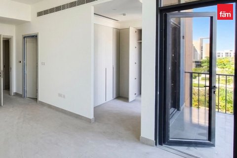 3 bedrooms Villa in Dubai, UAE No. 200169 5