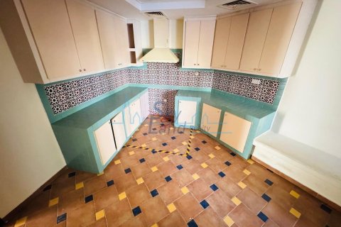 4 bedrooms Villa in Jumeirah, UAE No. 140820 24