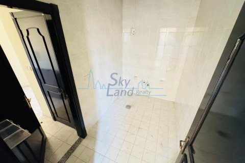 4 bedrooms Villa in Jumeirah, UAE No. 140820 10