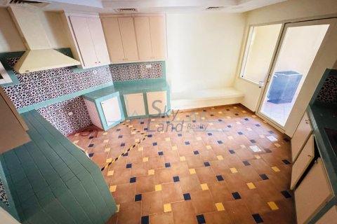 4 bedrooms Villa in Jumeirah, UAE No. 140820 6