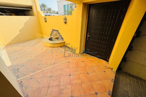 4 bedrooms Villa in Jumeirah, UAE No. 140820 27