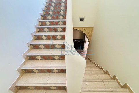 4 bedrooms Villa in Jumeirah, UAE No. 140820 22