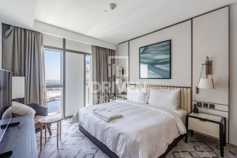 Квартира с 2 спальнями в Address Harbour Point, ОАЭ №192385 14