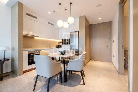 Квартира с 1 спальней в Address Harbour Point, ОАЭ №192387 9