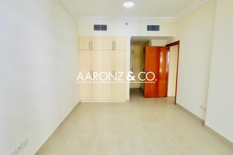 Apartment de 3 dormitorios en Dubai Marina, UAE No. 152550 11