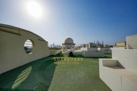 Villa de 8 dormitorios en Sector E, UAE No. 152547 4