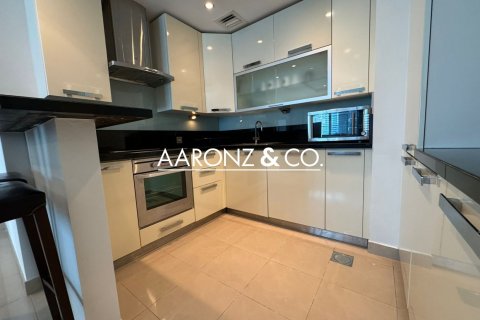 Apartment de 2 dormitorios en Jumeirah Lake Towers, UAE No. 148144 9