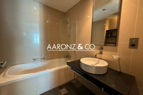 Apartment de 2 dormitorios en Jumeirah Lake Towers, UAE No. 148144 6