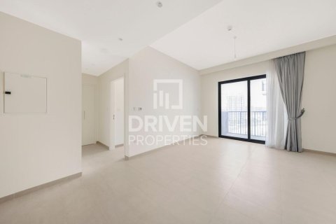 Квартира с 1 спальней в Executive Residences, ОАЭ №209415