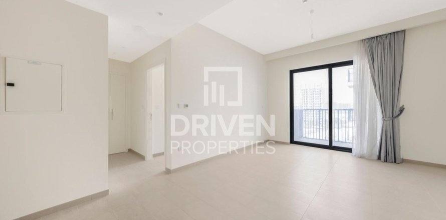 Квартира с 1 спальней в Executive Residences, ОАЭ №209415