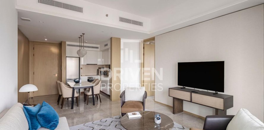 Appartement de 2 chambres à Address Harbour Point, UAE No. 207213