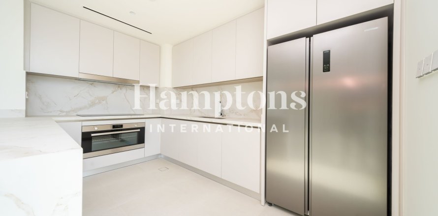 4 bedrooms Apartment in Dubai Harbour, UAE No. 210801