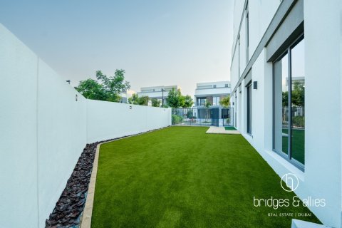 4 bedrooms Villa in Tilal Al Ghaf, UAE No. 166069 8