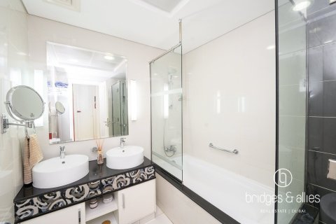 2 bedrooms Apartment in Downtown Dubai (Downtown Burj Dubai), UAE No. 166071 13