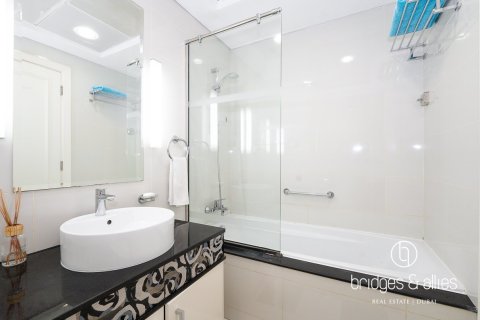2 bedrooms Apartment in Downtown Dubai (Downtown Burj Dubai), UAE No. 166071 14