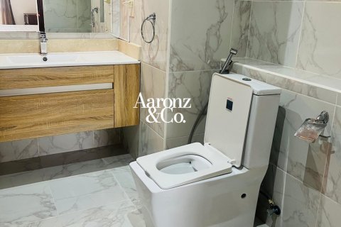 2 bedrooms Apartment in Jumeirah Beach Residence, UAE No. 166072 11