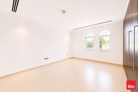 Villa de 4 dormitorios en Jumeirah Park, UAE No. 166312 10